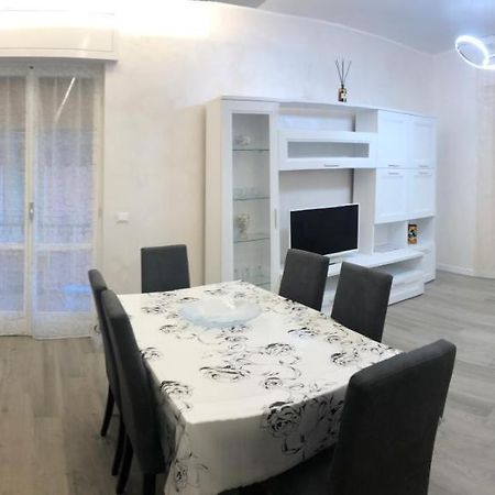 White House Apartment Verona Bagian luar foto